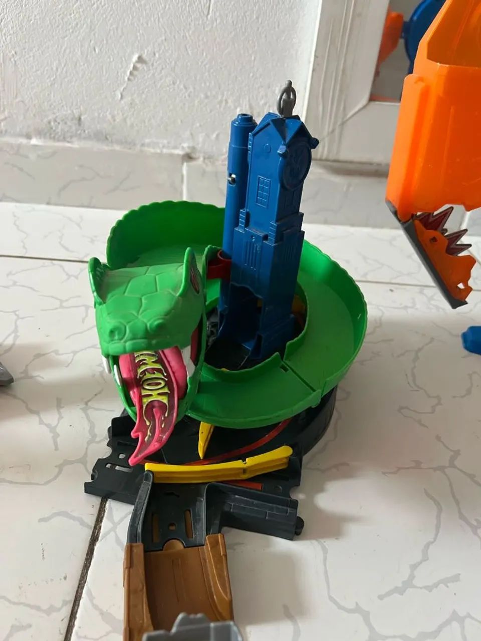  3 pistas Hot Wheels - Brinquedo de Montar - pistas de carro 