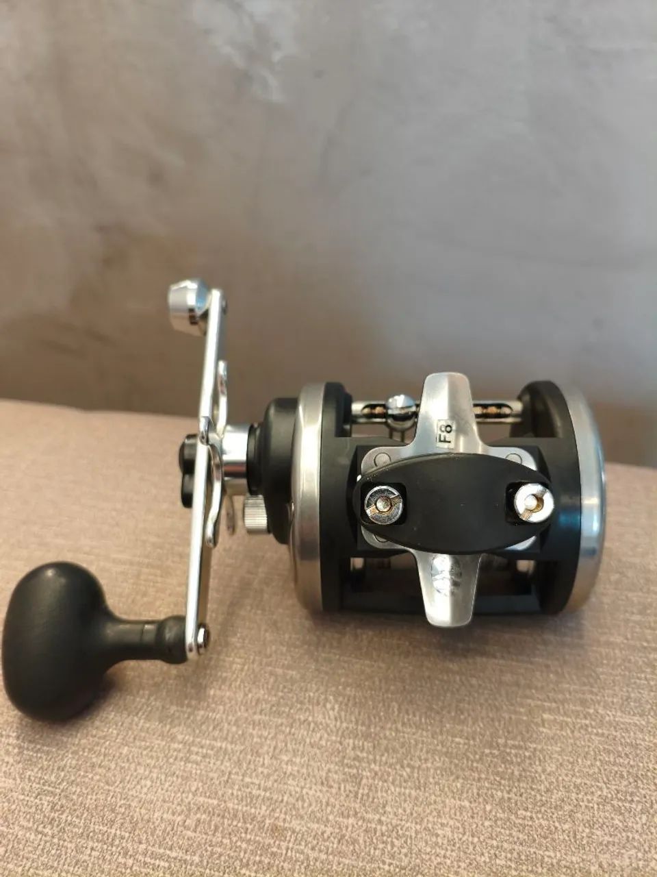 Carretilha de Pesca Black Max 20 (Usada) - Foto 4