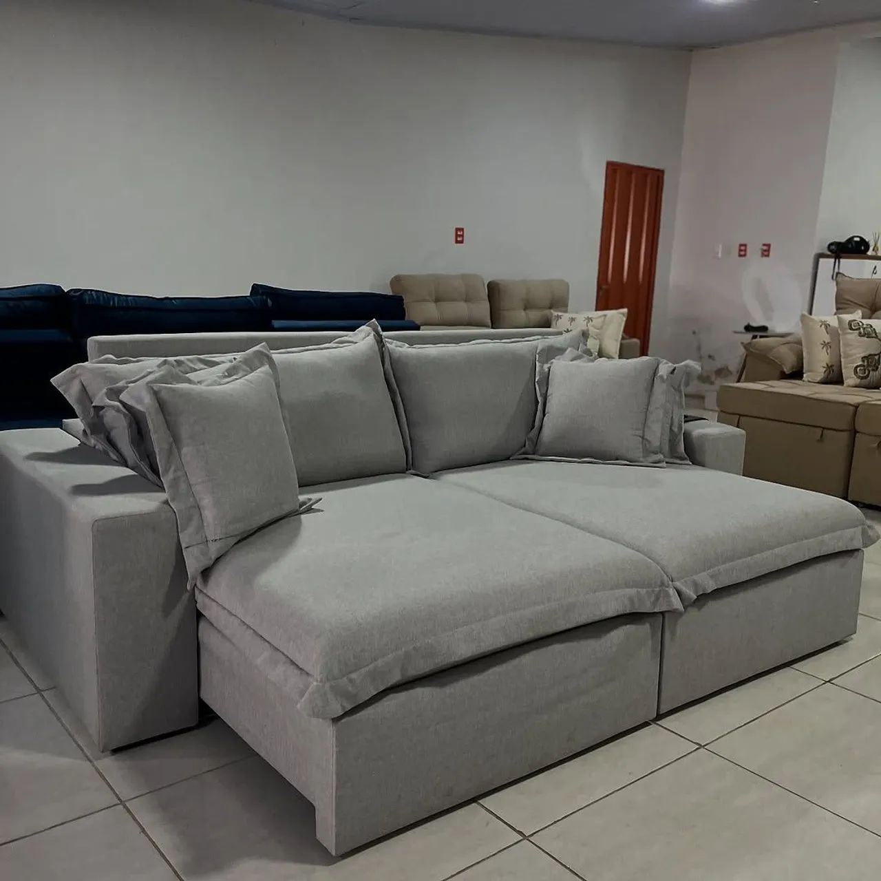 Sofá Retrátil e Reclinável 2.50cm Linho Cinza
