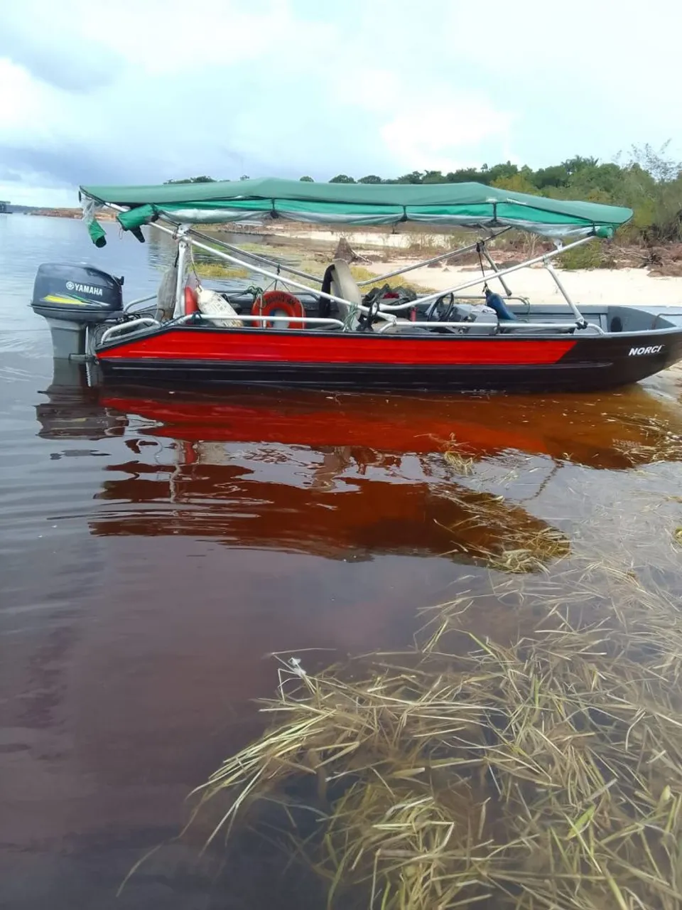 Vendo lancha ano 2015 e motor 40