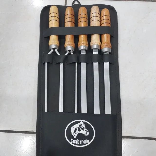 Kit de Espetos em Alumínio com Estojo - 85cm Cabo de Madeira - Foto 3
