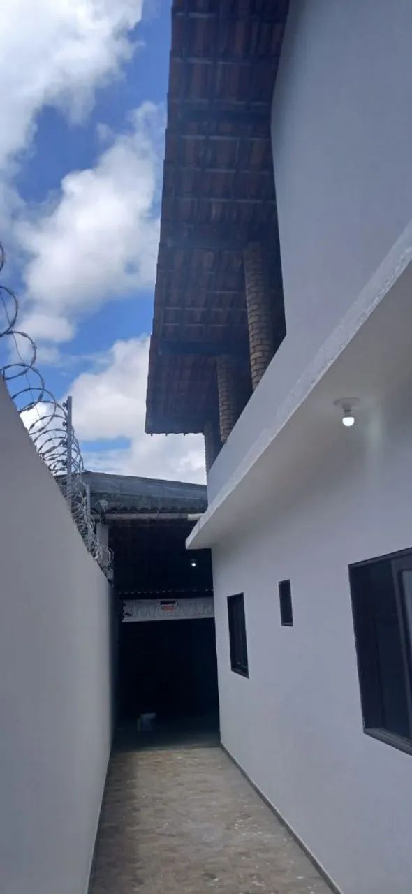 Alugo uma casa na Jacarecica 