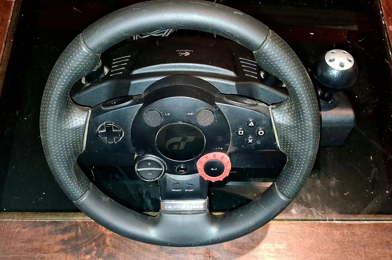 Volante Gamer Logitech Driving Force GT - PS3/PC
