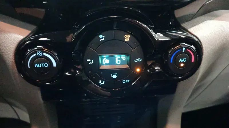 Ford EcoSport TITANIUM 2.0 16V Flex 5p Aut., foto 17 de 18