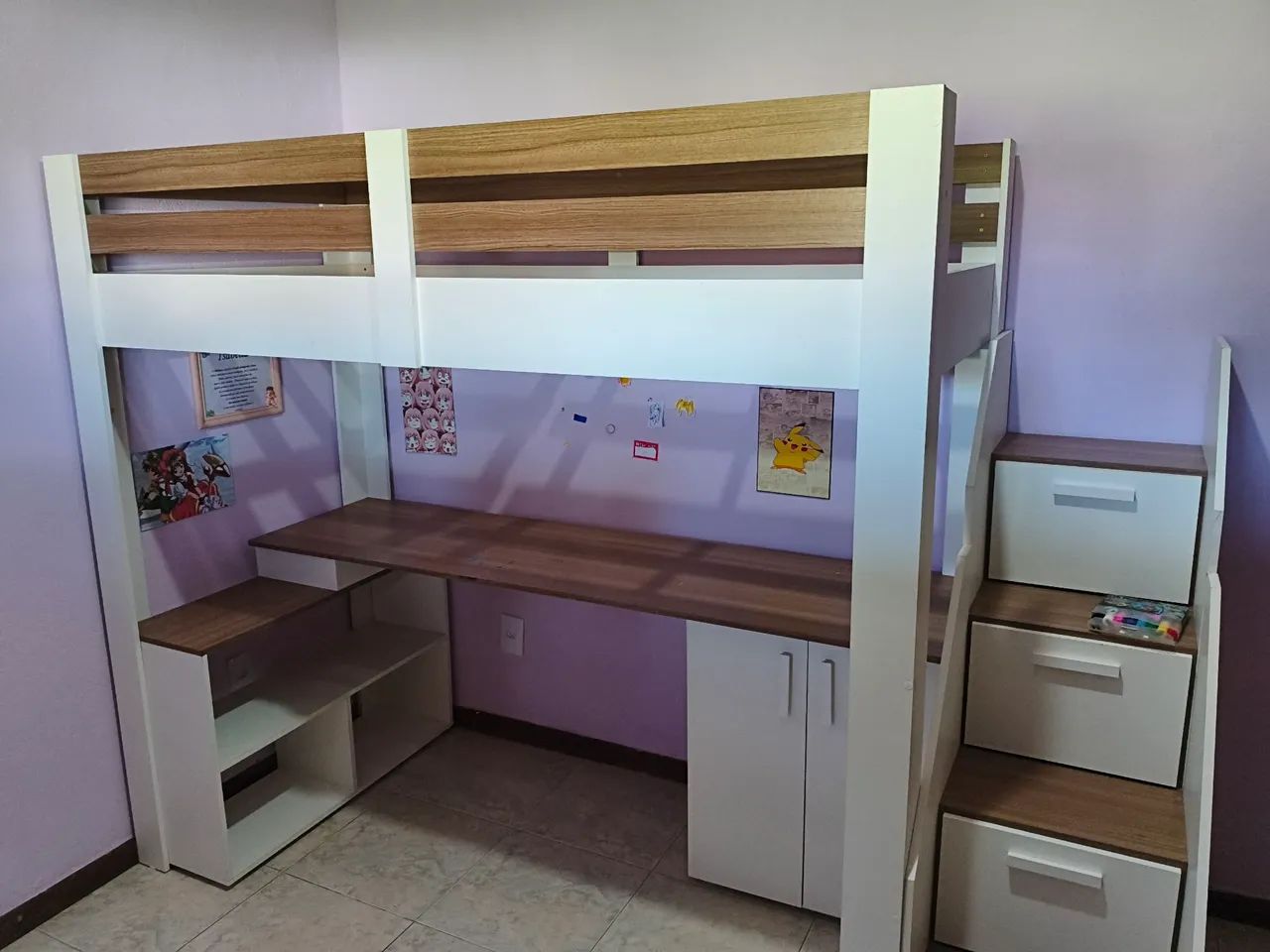 Cama solteiro com escrivaninha alta branca - Foto 2