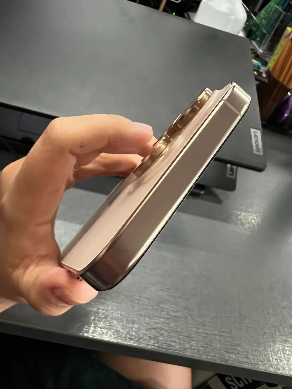 iPhone 16 Pro Max 256GB - Dourado - Foto 5