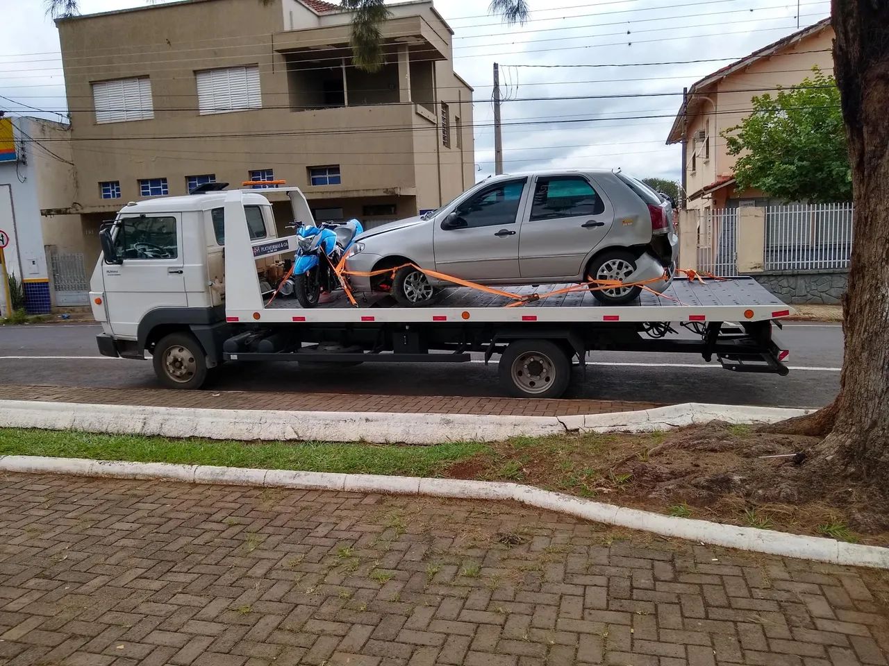 ZIMBA AUTO SOCORRO GO. DF E  GOIANÉSIA &  Brasil 3/4 plataforma 6 metros e asa DELTA  - Foto 3