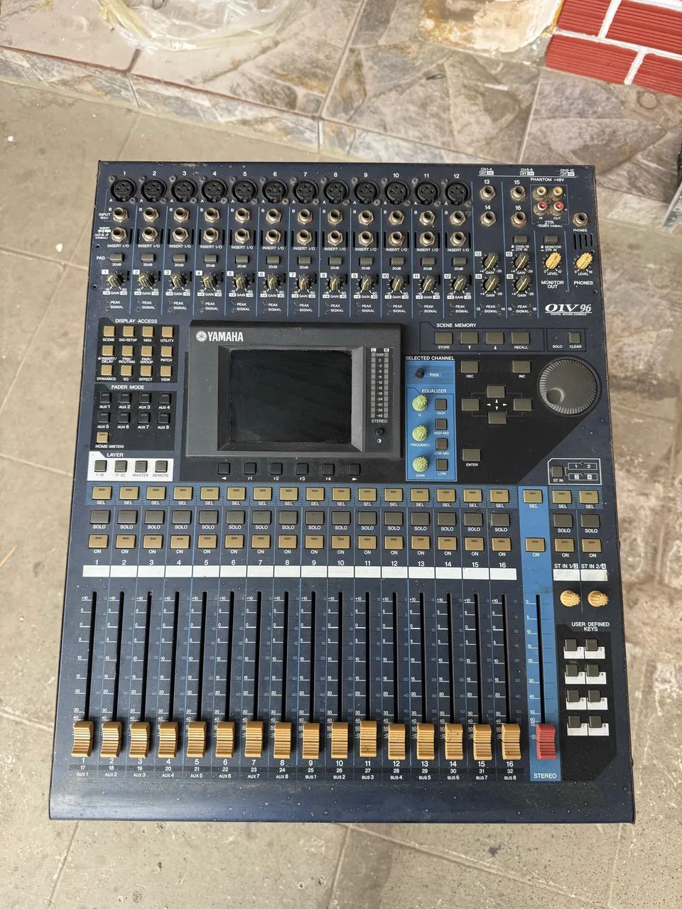 Yamaha 01v96 com 2 ADA - Foto 2