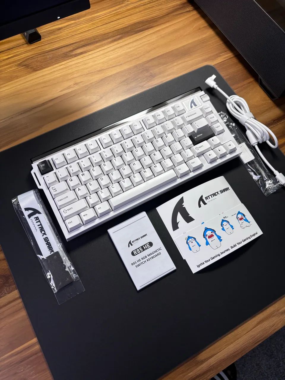 Teclado magnético Attack Shark R85he