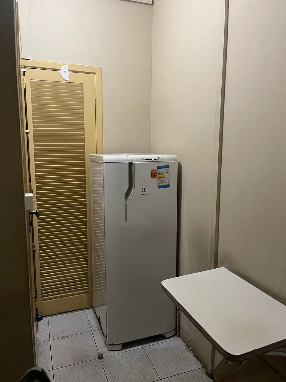 Aluga-se ou Vende-se Sala Comercial - Sobreloja no Centro de Petrópolis - Foto 2