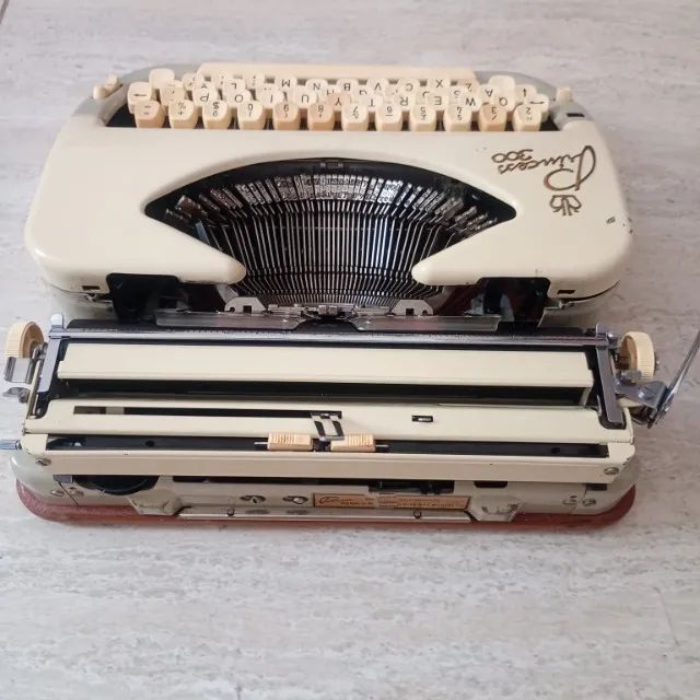princess 300 maquina de escrever - Foto 3