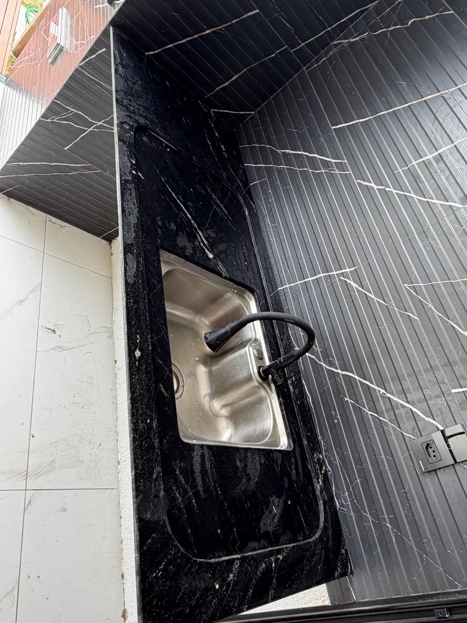 Mármore via láctea com Cuba inox  - Foto 2