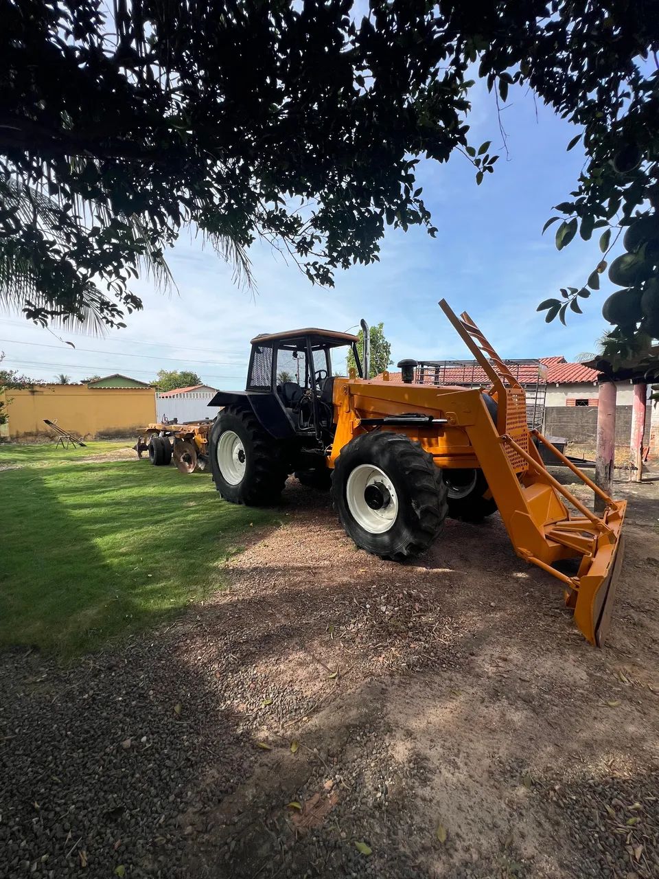 Trator BH 145 - Foto 2