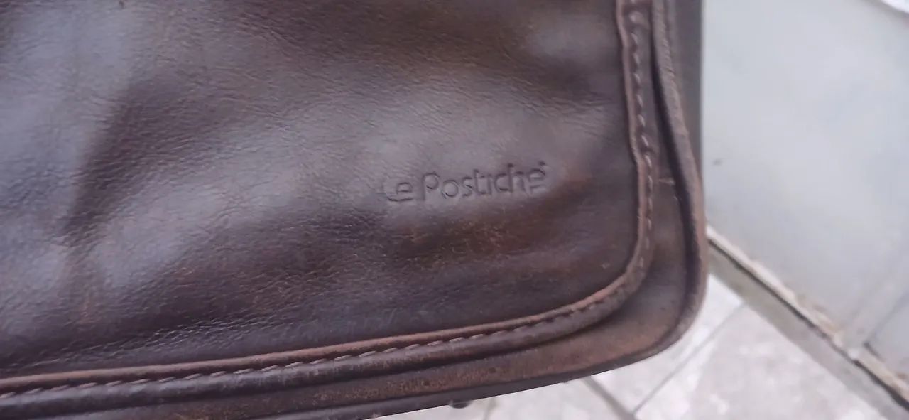 Bolsa de Couro Legítimo LePostiche usada - Otimo estado - Foto 3