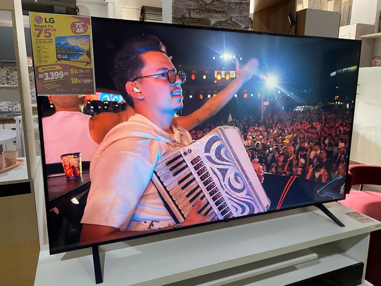 Tv 75 polegadas smart (18x 206,00)  - Foto 2