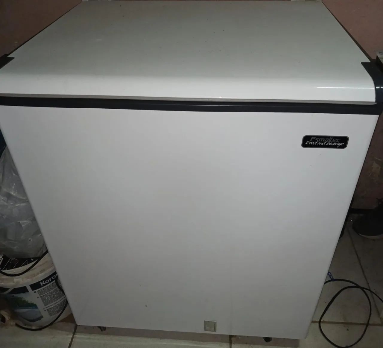 Vende-se Freezer 