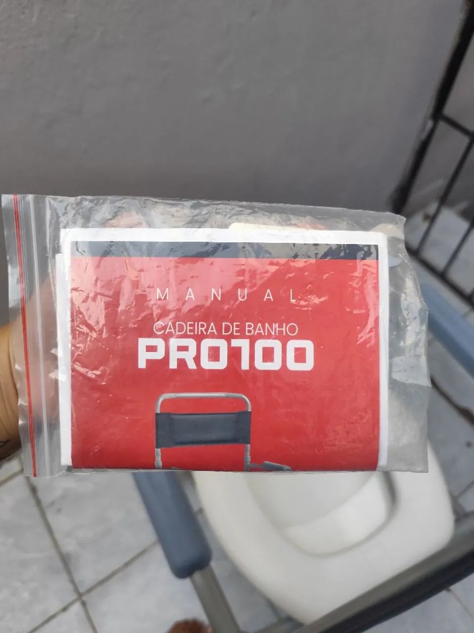 Cadeira de Banho Higiênica com Rodas para Idosos e PCD - Foto 4