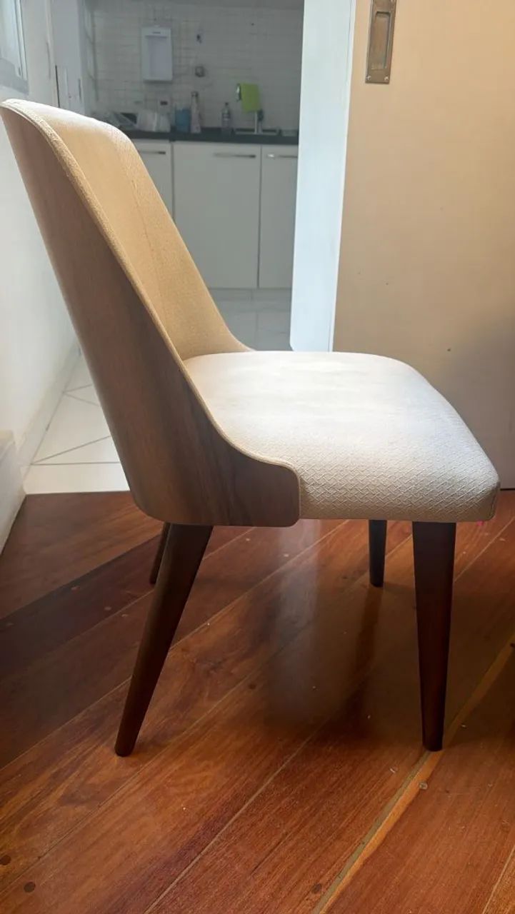 Mesa de jantar e 6 cadeiras  - Foto 2