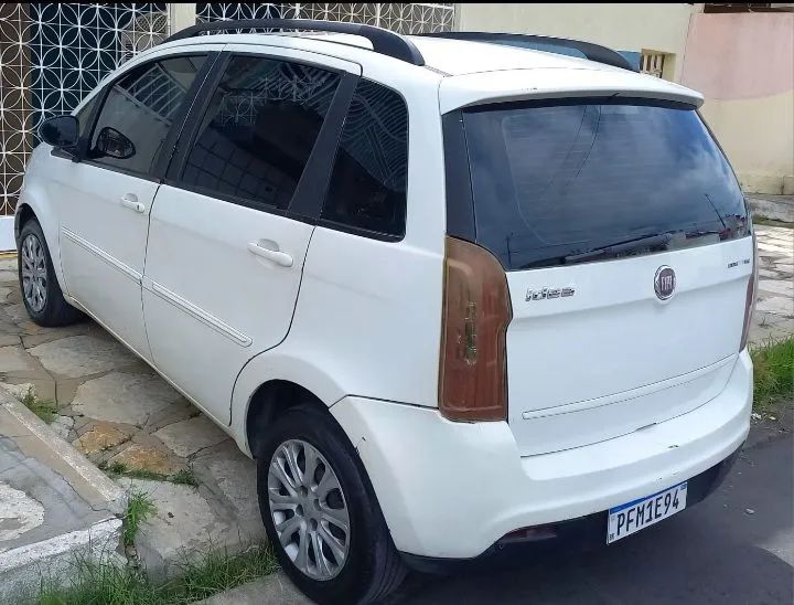 Fiat Idea Attractive 1.4 Fire Flex 8V 5P 2012 - Foto 4