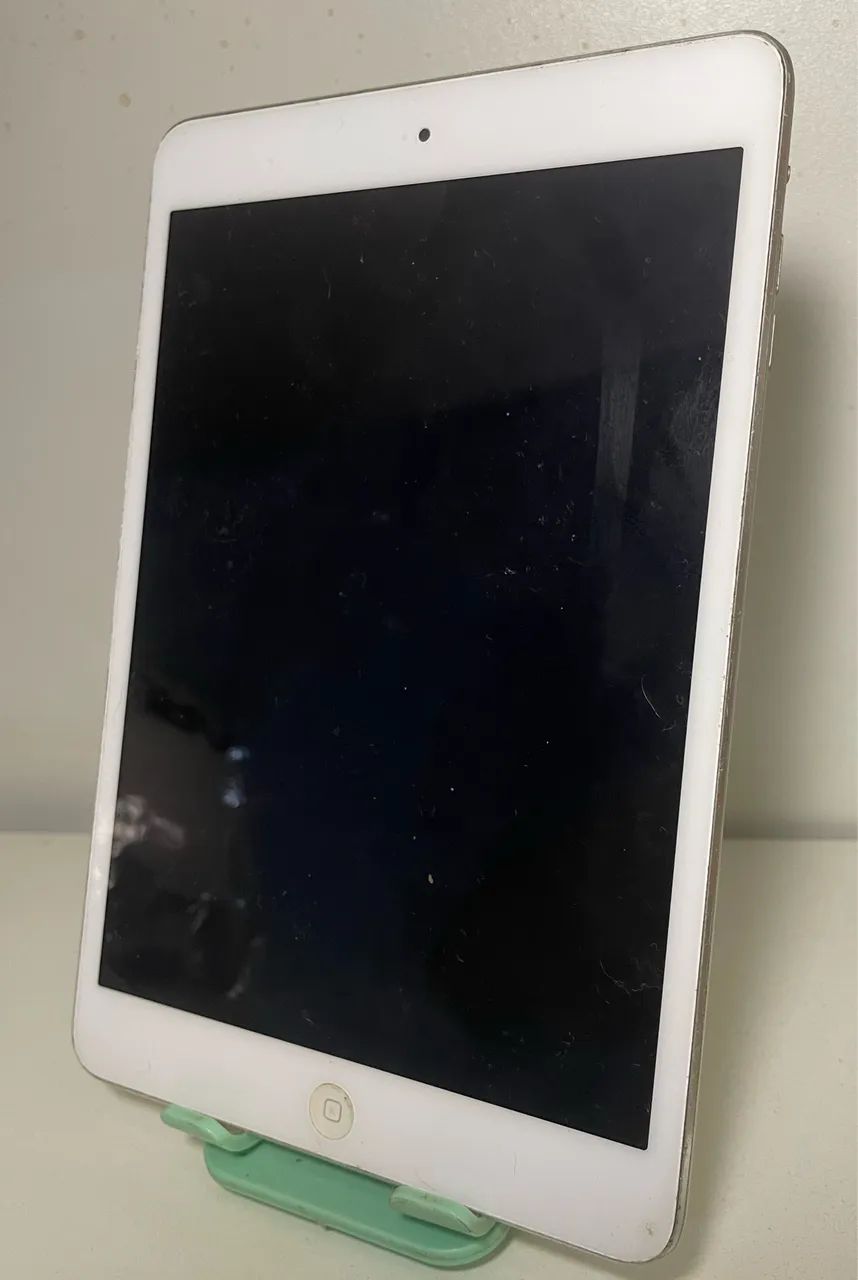 iPad 2 16ギガ iPad 2 16GB Preto Apple - 3G - Wi-Fi - Bluetooth 2.1 - Tela