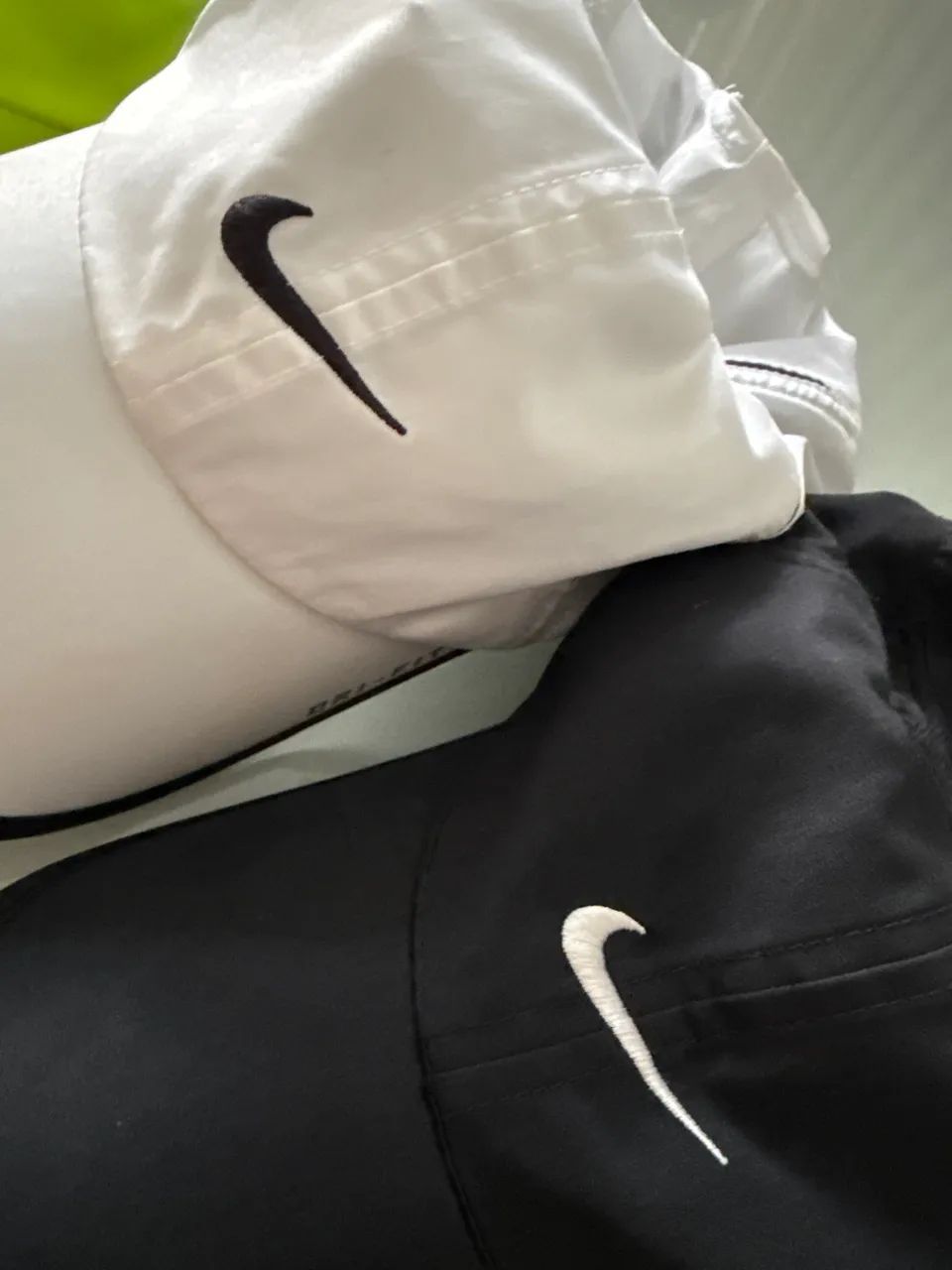 Bonés e viseira Nike - Foto 4