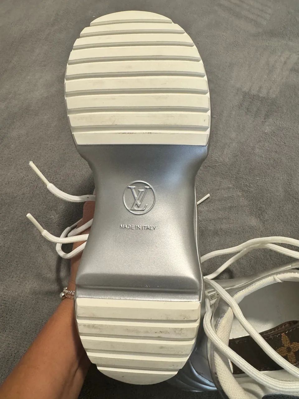 Tênis Louis Vuitton n 35 - Foto 5