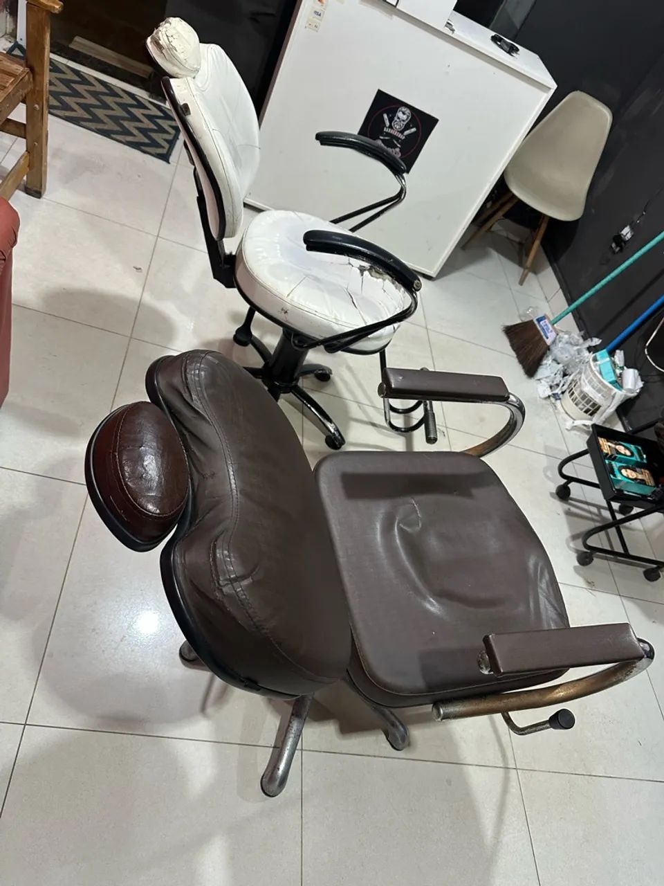 2 cadeiras de barbeiro/salão - Foto 2