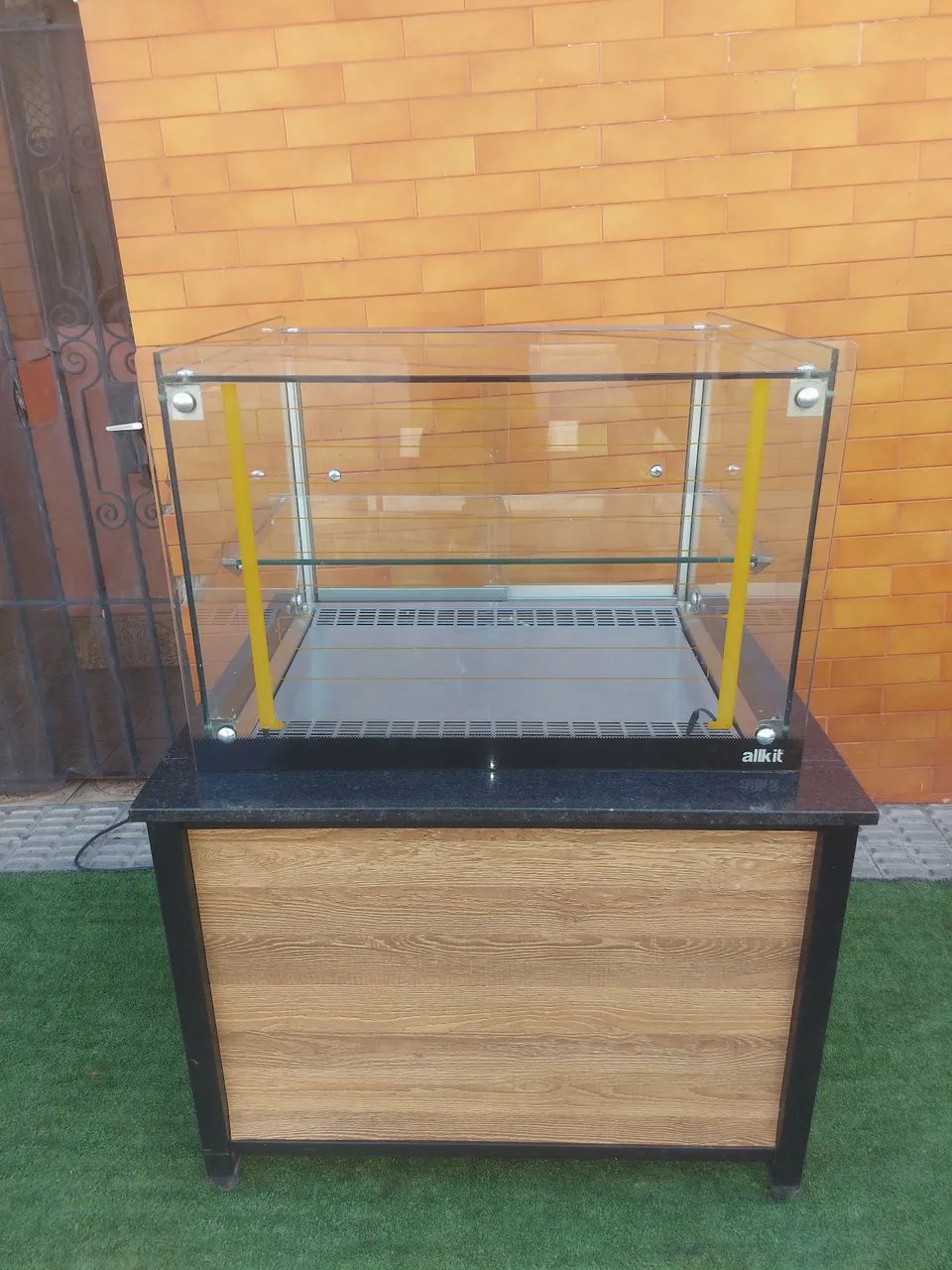 Vitine refrigerada balcao 220 vts  - Foto 5