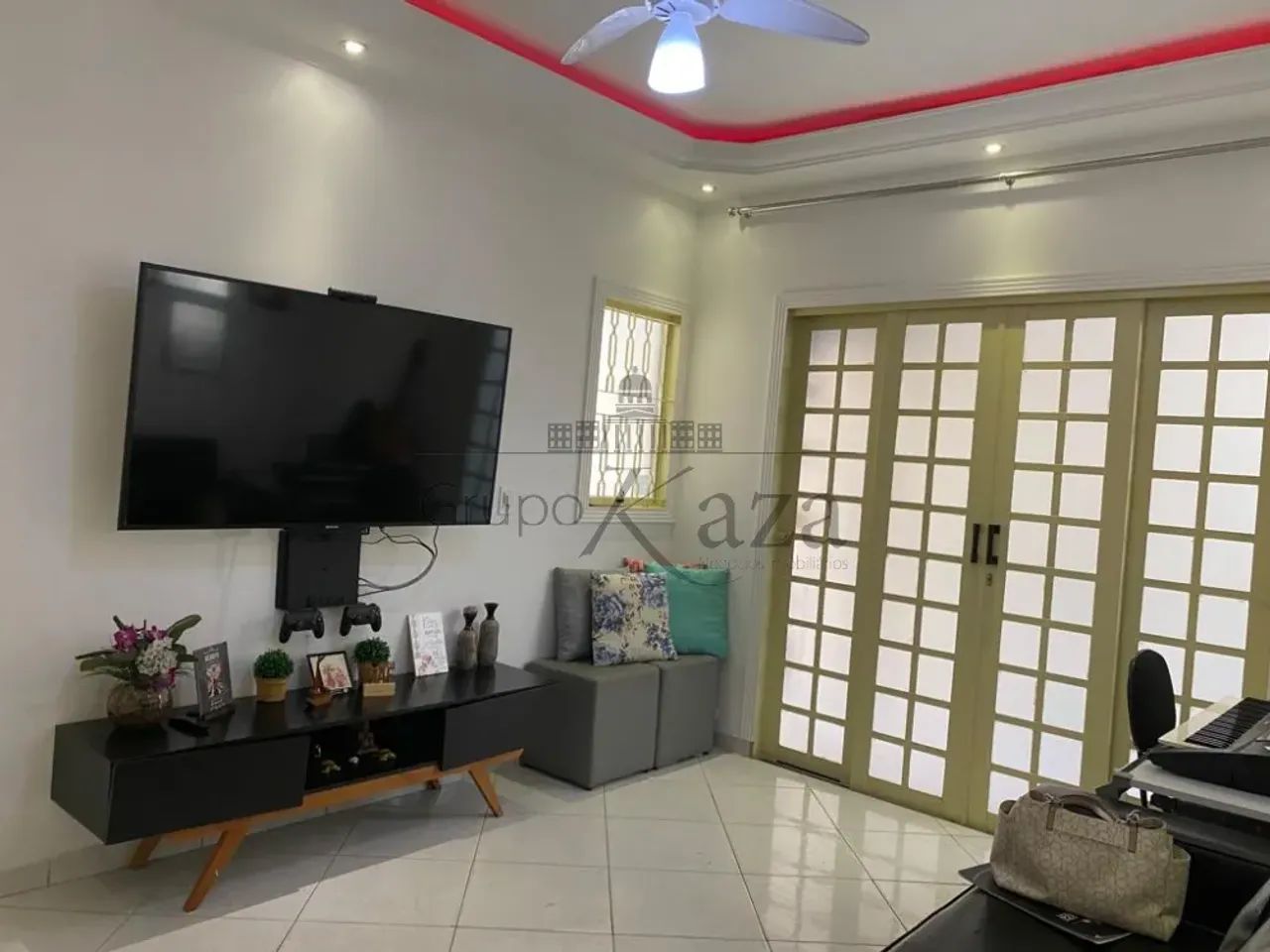 Casa - Cidade Morumbi - 3 Dormitórios - 112m².
