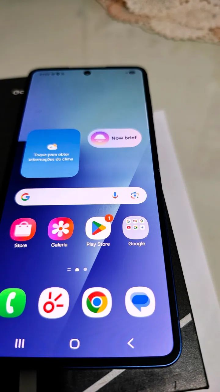 Samsung Galaxy Z Flip7 - Foto 3