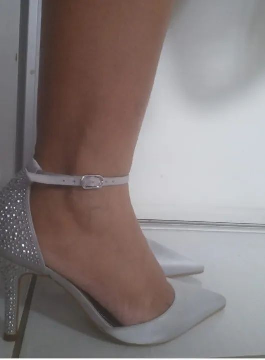 Scarpin prata de cetim 34 - Foto 4