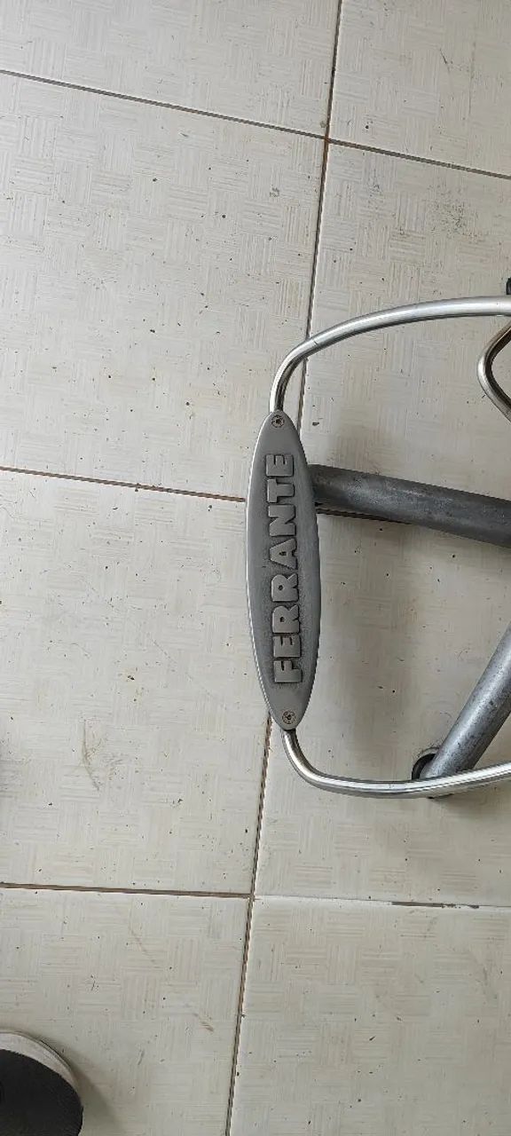 Vendo móveis para salão e barbearia  - Foto 4