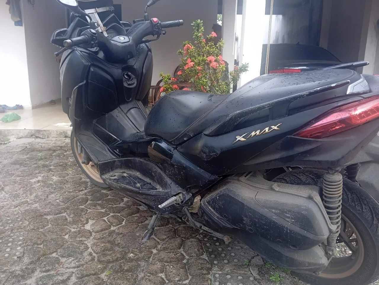 Moto xmax 250