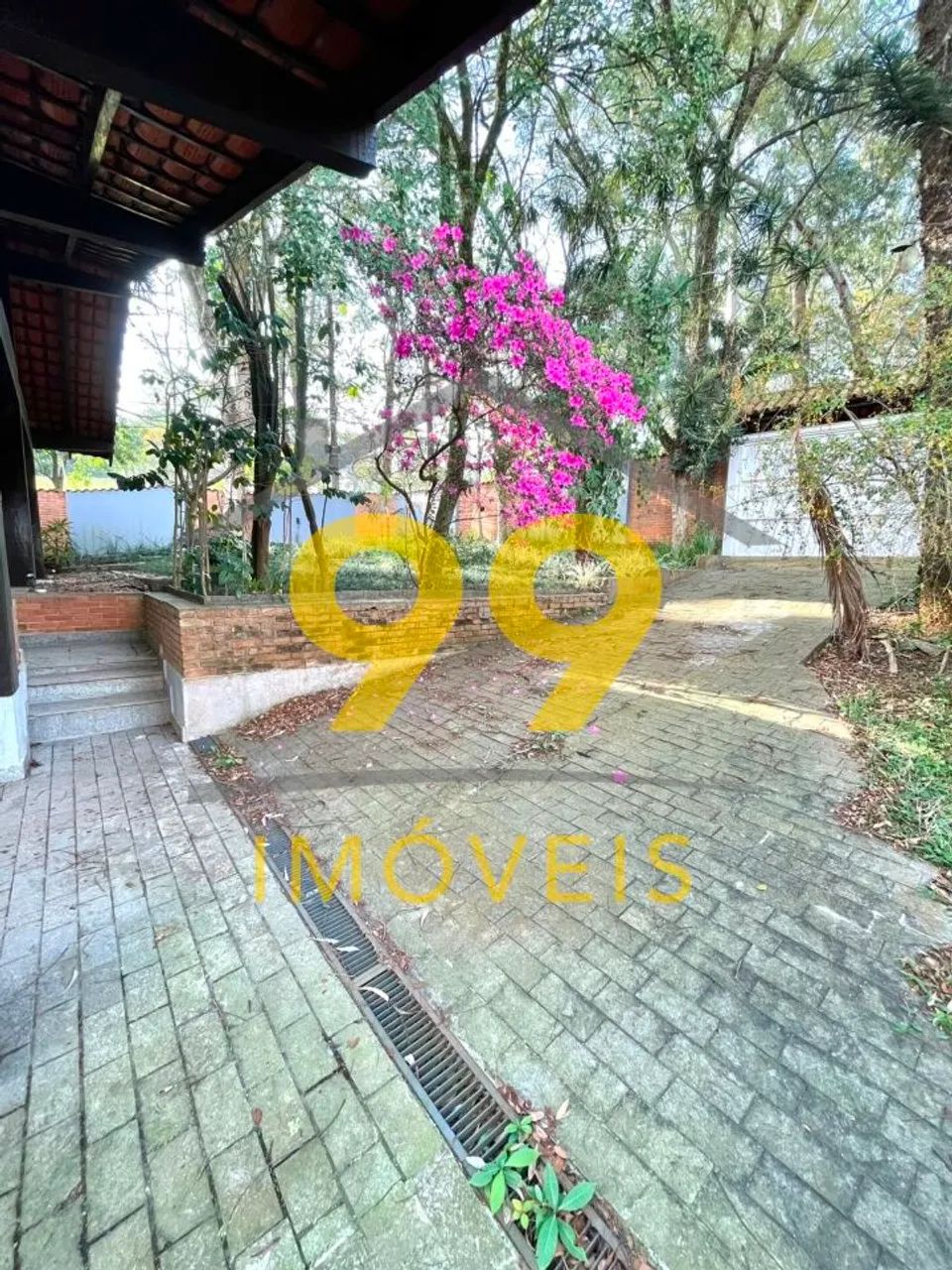 Casa Reformada com 5 Dormitórios e Amplo Jardim no Jardim Marajoara - Foto 4
