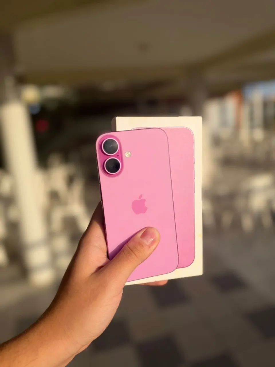 iPhone 16