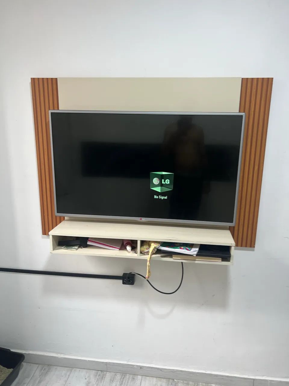 TV (não smart) LG 43 POLEGADAS COM PAINEL - Foto 2