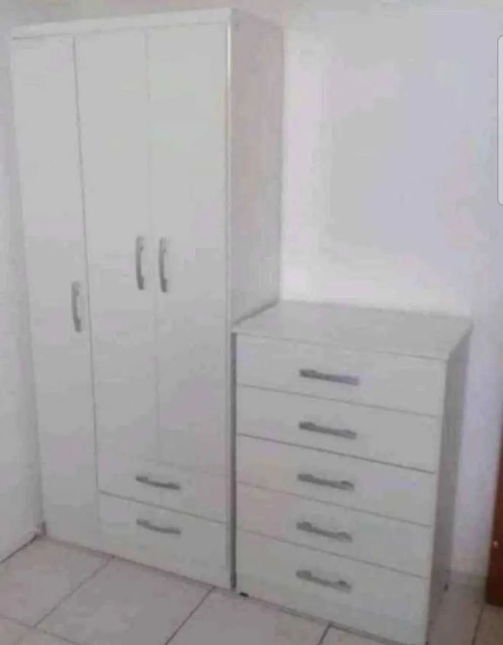 Guarda roupa 3P 2G + Cômoda 5G