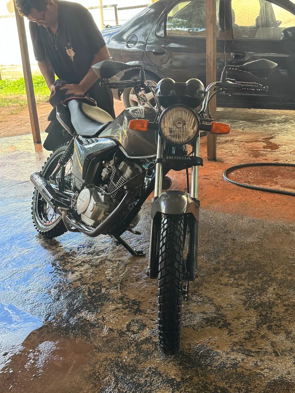 Vendo moto fan 150 2010  - Foto 2
