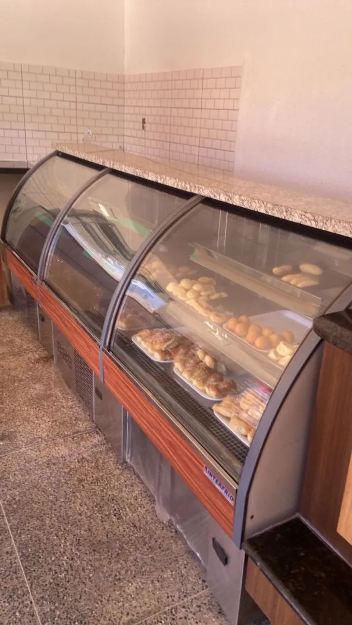 Freezer expositor de tortas e bolos de padaria
