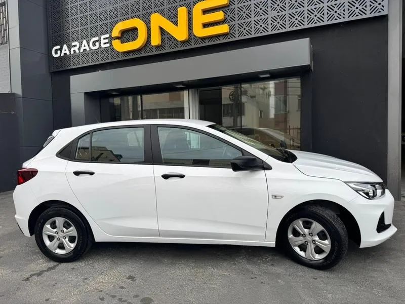 Chevrolet Onix Hatch LT 1.0 8V Flex Mec. 4P 2024 - Foto 2