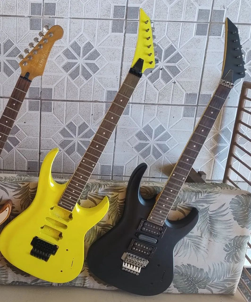 2 Guitarras para Montagem e Customização  - Foto 2