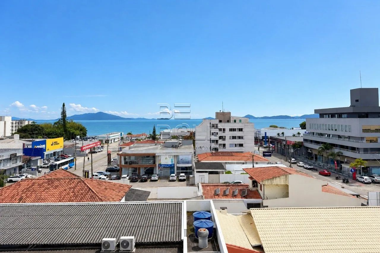 Apartamento 2 dormitórios com vista mar - Foto 3