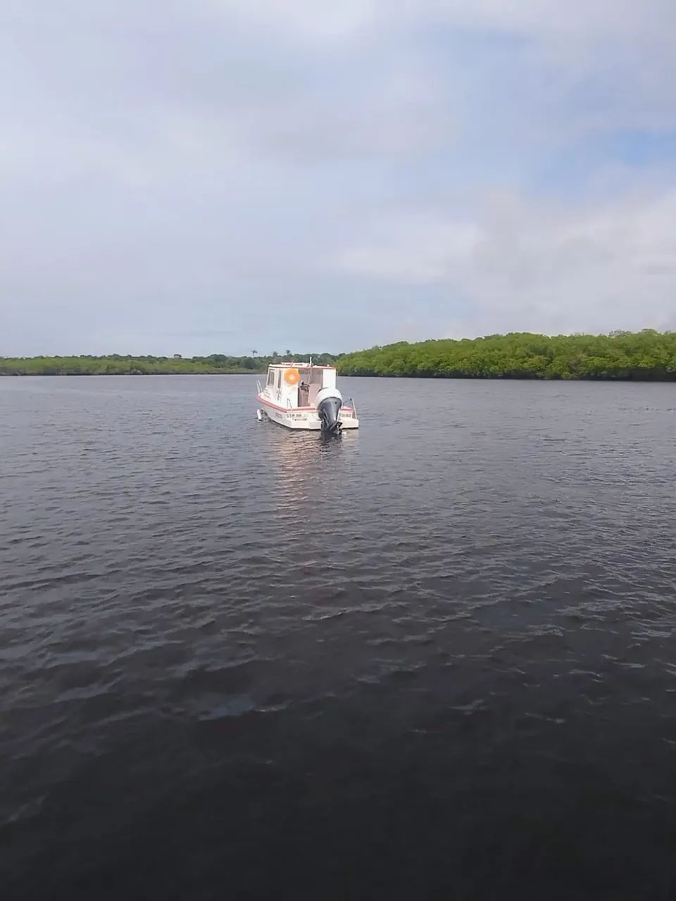 VENDO LANCHA E MOTOR 200 HP Yamaha  - Foto 4