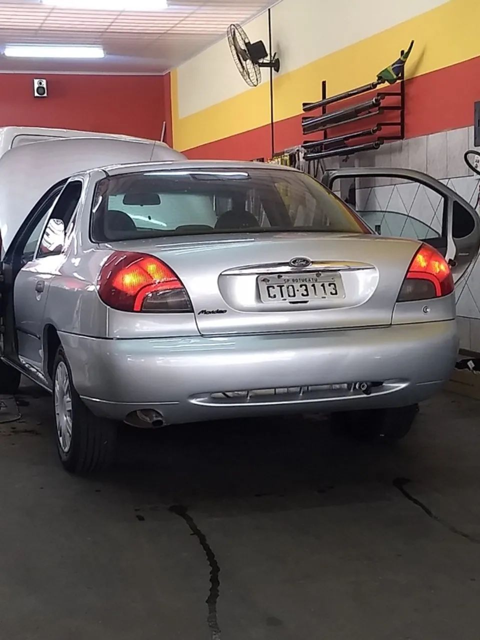 Ford Mondeo Mondeo CLX 2.0i 4p Mec 1998