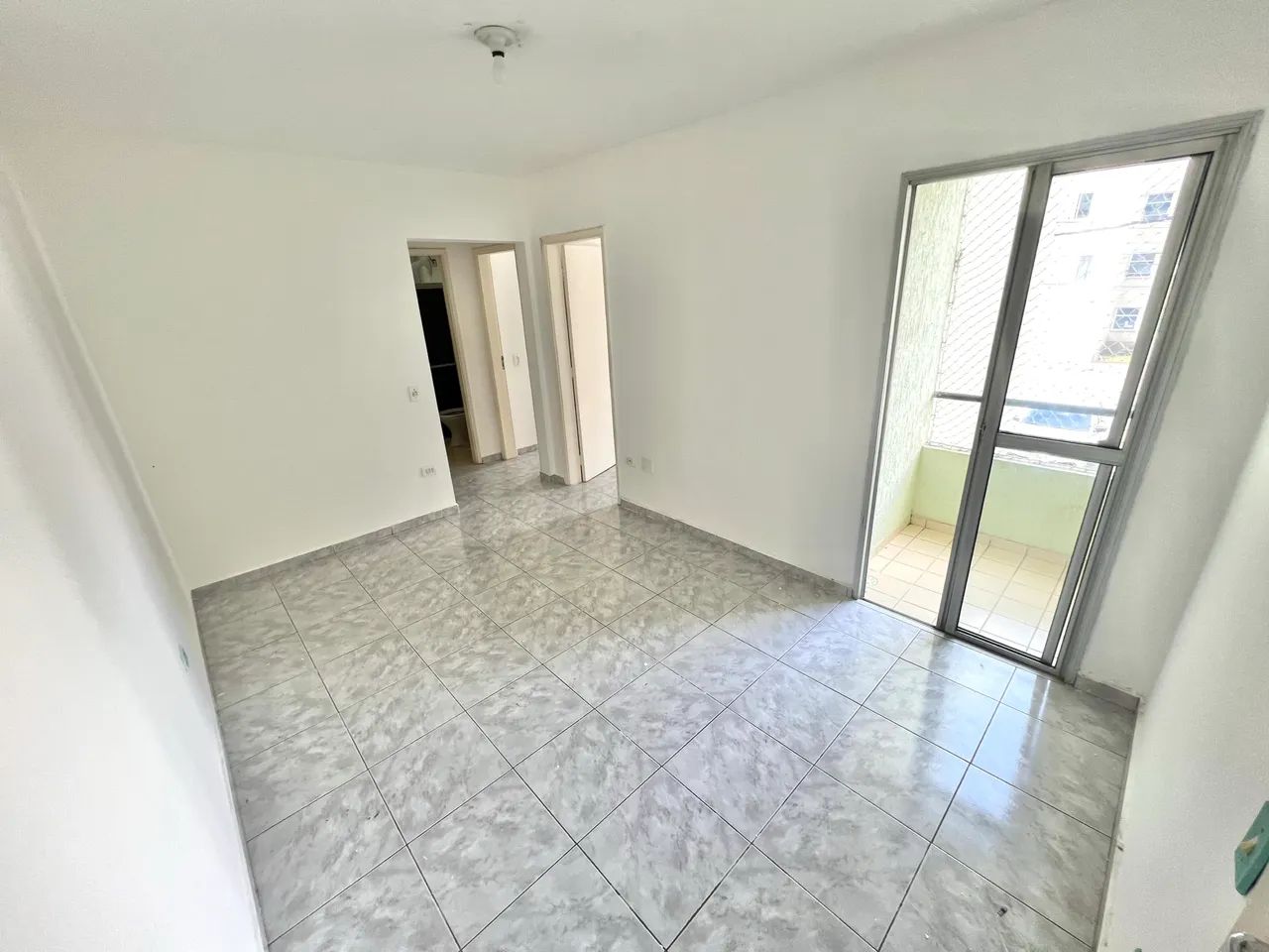 Apt 50m2, 2 quartos, 1 garagem, 1° andar - Foto 3