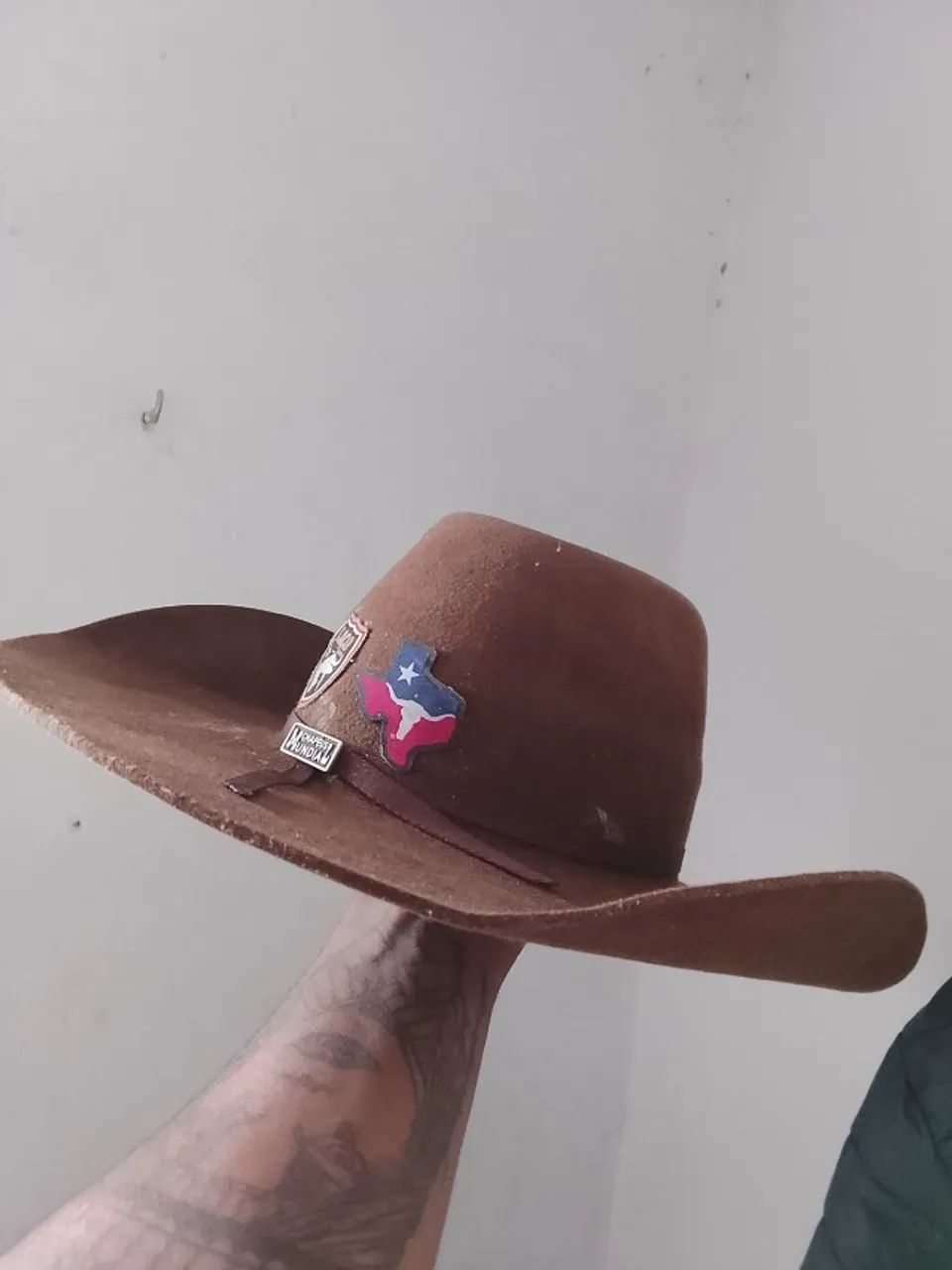 Vende se chapéu  - Foto 3