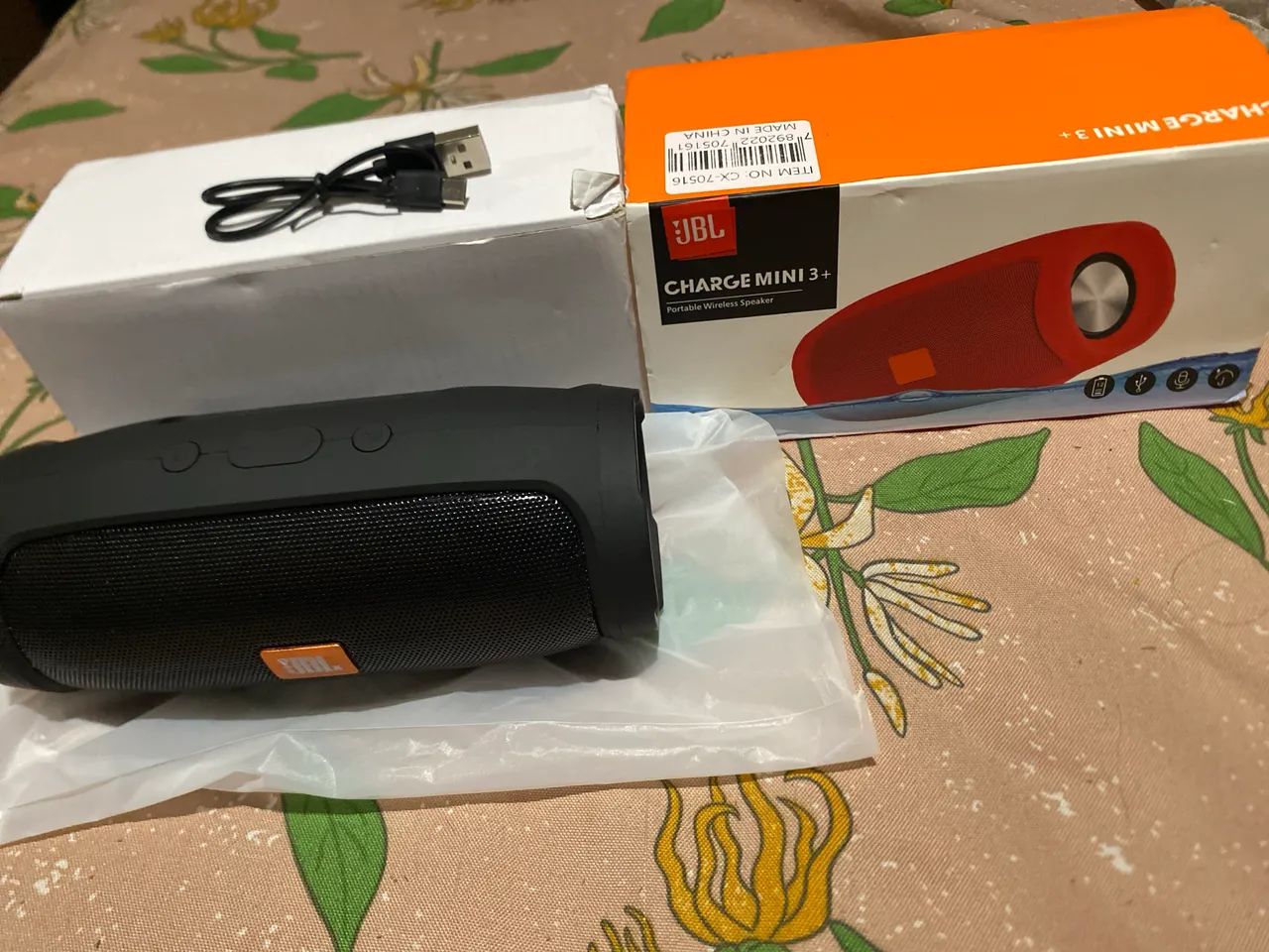 Caixa de som jbl 