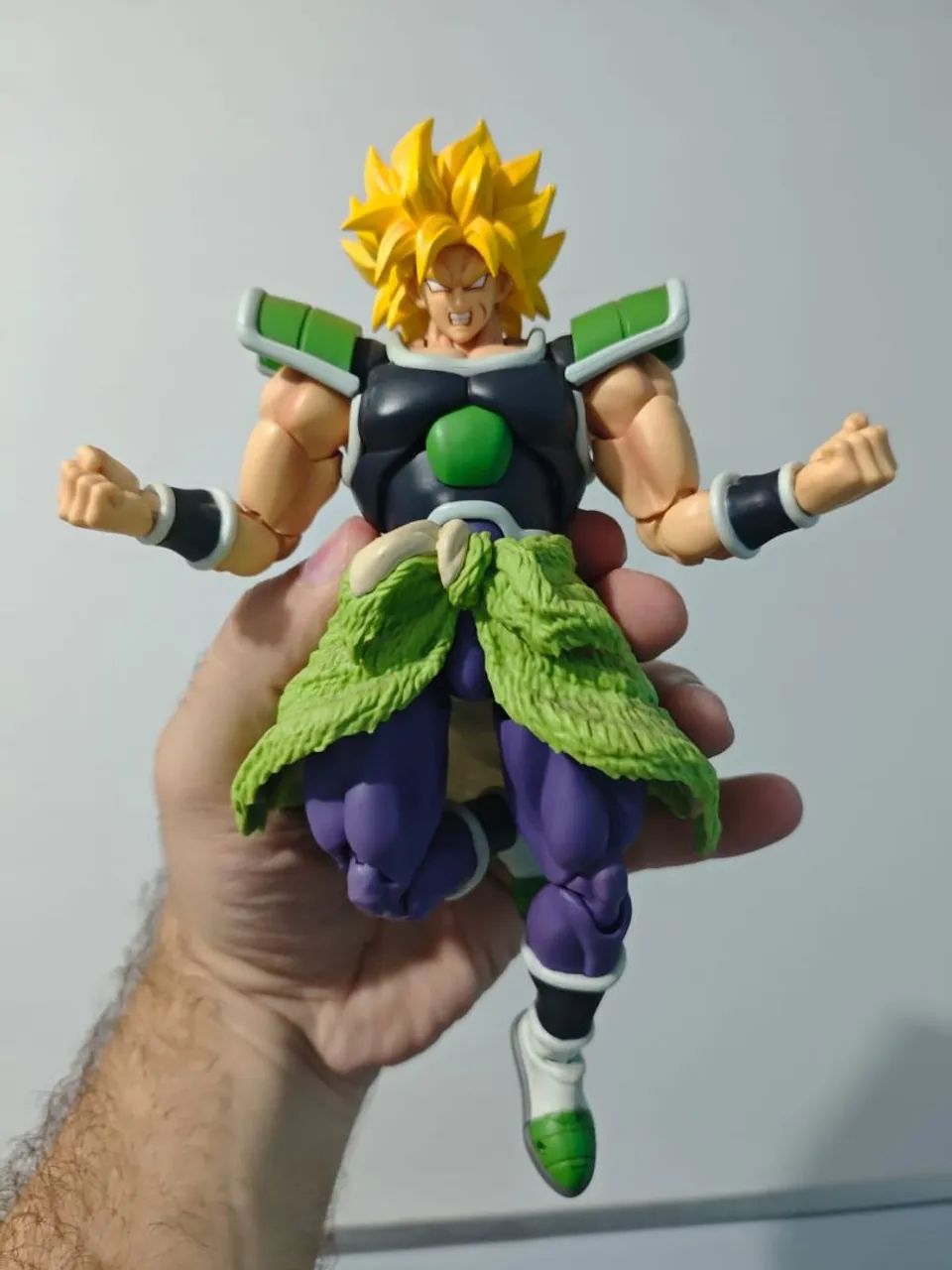 Super Broly Icari SHFiguarts Bandai  - Foto 3