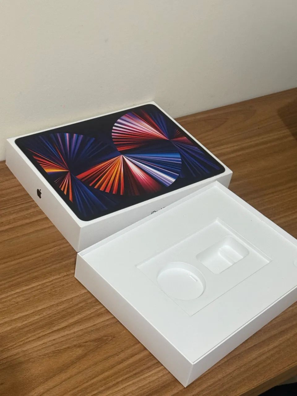 iPad Pro 12.9" (5ª Ger) M1 256GB + Magic Keyboard + Apple Pencil 2 - Foto 5