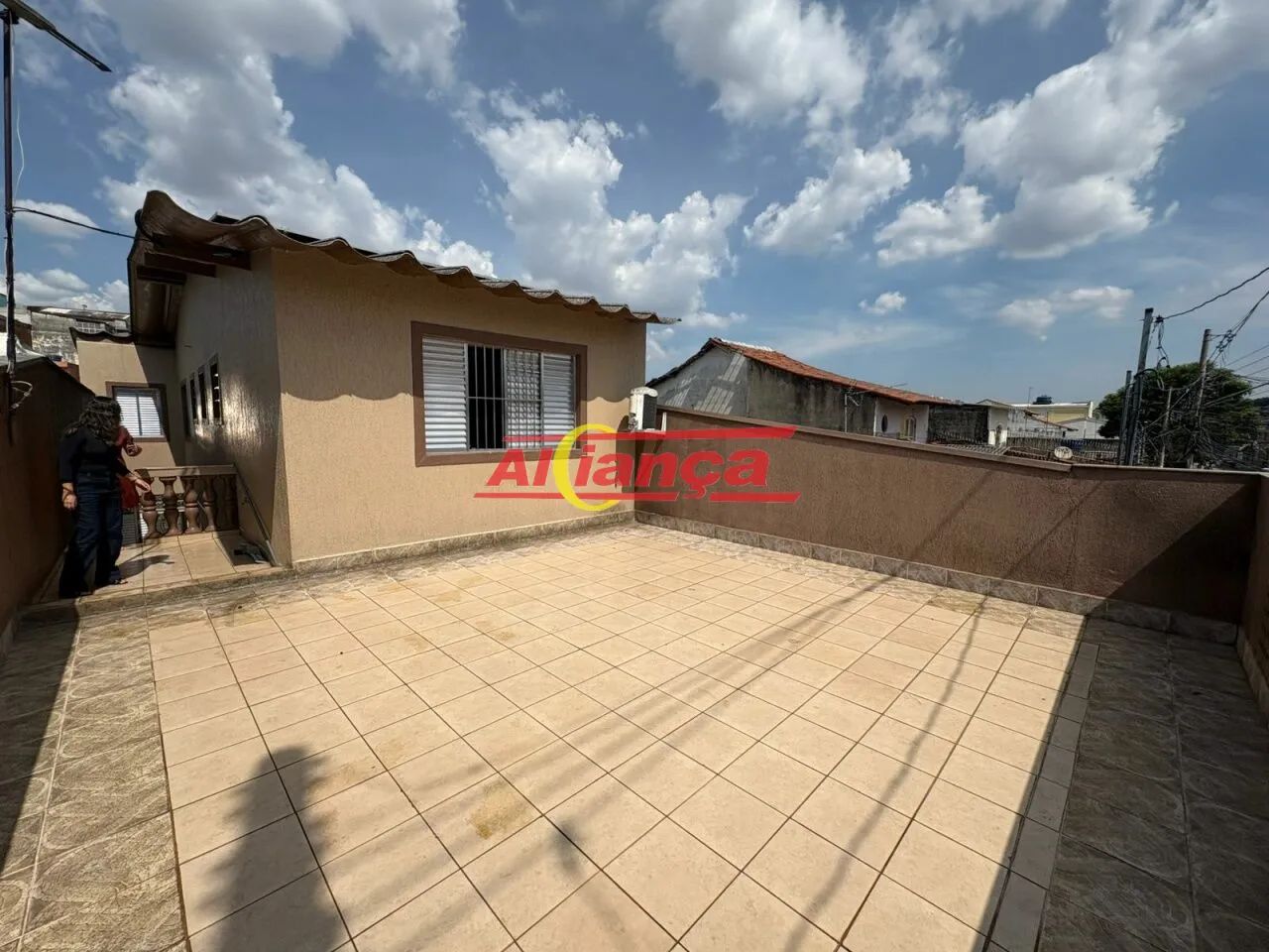 Casa Acolhedora e Espaçosa na Vila Flórida com Quintal e Churrasqueira - Foto 3